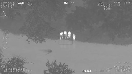 Teenagers rescued from Ohio river after getting stranded while tubing