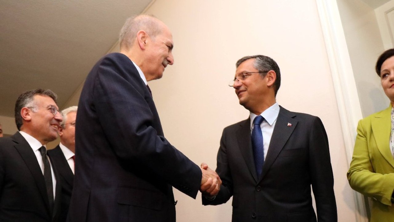 Numan Kurtulmuş’tan CHP’ye ziyaret! Özgür Özel’den destek açıklaması