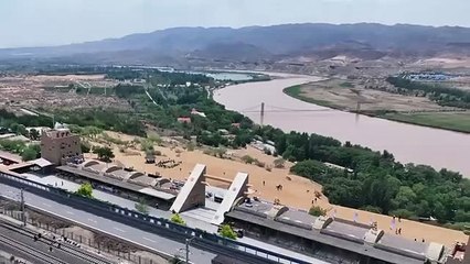 Çinli e-otomobil üreticisi XPeng'in yan kuruluşu Aeroht, 'uçan araba' X2 için test uçuşu gerçekleştirdi