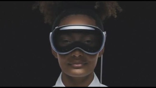 Come funziona Vision pro , il nuovo visore AR di Apple