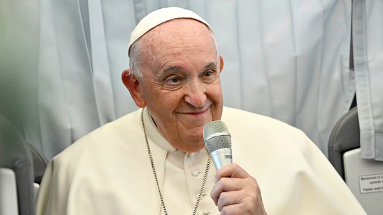 Papst Franziskus erneut im Krankenhaus
