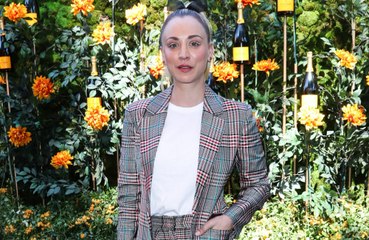 Kaley Cuoco quase perdeu perna em acidente grave a cavalo