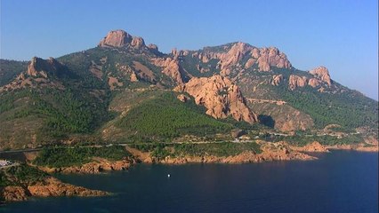 Download Video: Des racines et des ailes - Sur les sentiers du littoral, du Cap d'Antibes aux Calanques