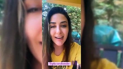 Törendeki sözleri tepki çeken Melek Mosso, eleştirilere katledilen kuzeni üzerinden cevap verdi