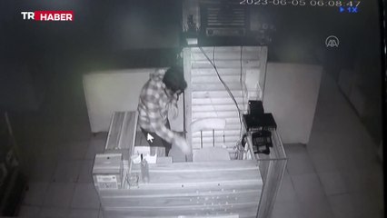 Lokantaya giren hırsız pideyle karnını doyurdu