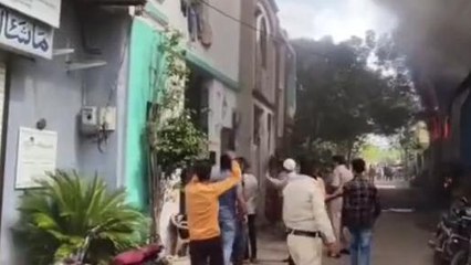 इंदौर: गोदाम में लगी भीषण आग,मची अफरा तफरी