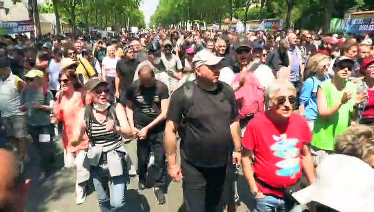 Neue Rentenproteste in Frankreich - Stromversorgung bei Paris gekappt