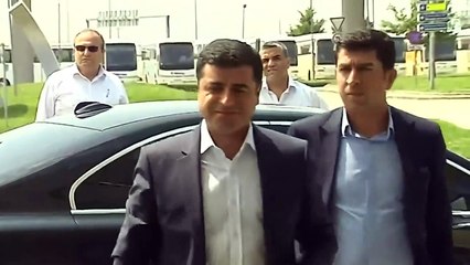 下载视频: Selahattin Demirtaş beraat etti mi? AİHM Selahattin Demirtaş kararı ne?