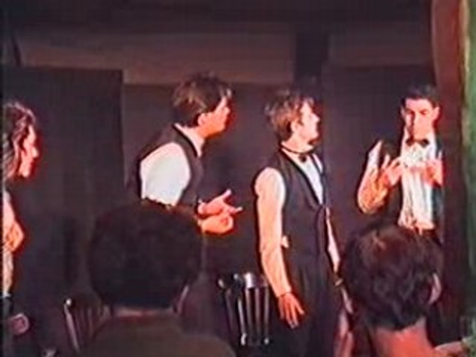 LA TOUR DE BABEL SKETCH theatre derriere la porte