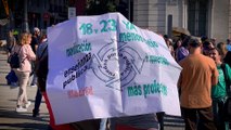 Los profesores claman contra las políticas 