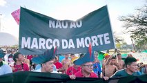 Indígenas marchan en Brasilia antes de juicio por el futuro de sus tierras