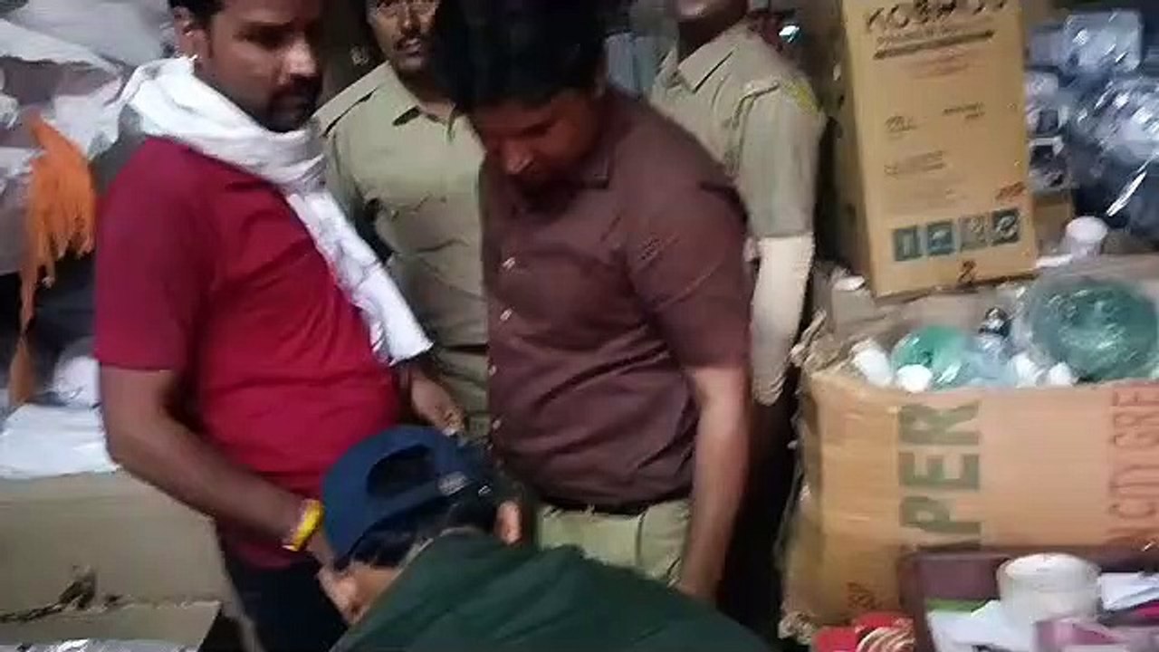 पॉलीथिन पर कार्रवाई से टोका, तो खुल जाएगी नेताजी की पोल