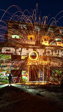 urbex de jour et de nuit avec des photo au même endroit quelques années plus tard. avec le son des visiteurs le jour nuit de Jacqouille