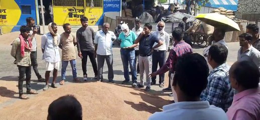 फसलों के गिरते भावों ने किया मायूस