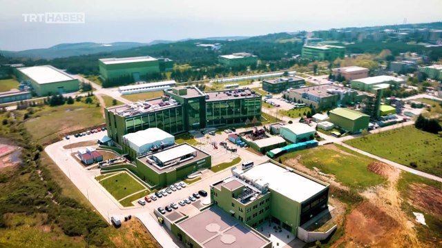 Tübitak Marmara Araştırma Merkezi İlaç ve Aşı Geliştirme Kampüsü kapılarını TRT Haber'e açtı