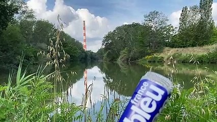 Démolition de la cheminée EDF d'Aramon