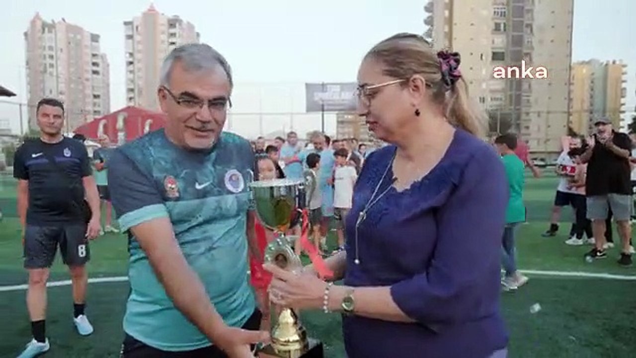 Mersin'de 19 Mayıs Veteranlar Futbol Turnuvası sona erdi