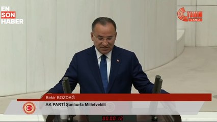 Mehmet Muş ve Bekir Bozdağ, Meclis'te yeminlerini etti