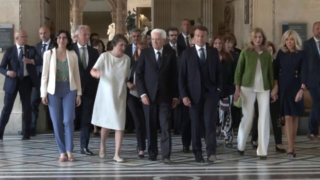 Mattarella e Macron al Louvre inaugurano mostra Napoli a Parigi