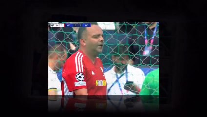 Le temps les a traités différemment ! Les derniers instants de Semih et Kaka sont devenus le sujet de l'humour