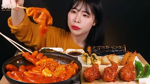 ASMR MUKBANG_ 직접 만든 떡볶이 양념치킨 김밥 먹방 _ 레시피 FRIED CHICKEN AND Tteokbokki EATING(360P)