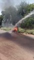 चलती बाइक बनी आग का गोला, देखें वीडियो