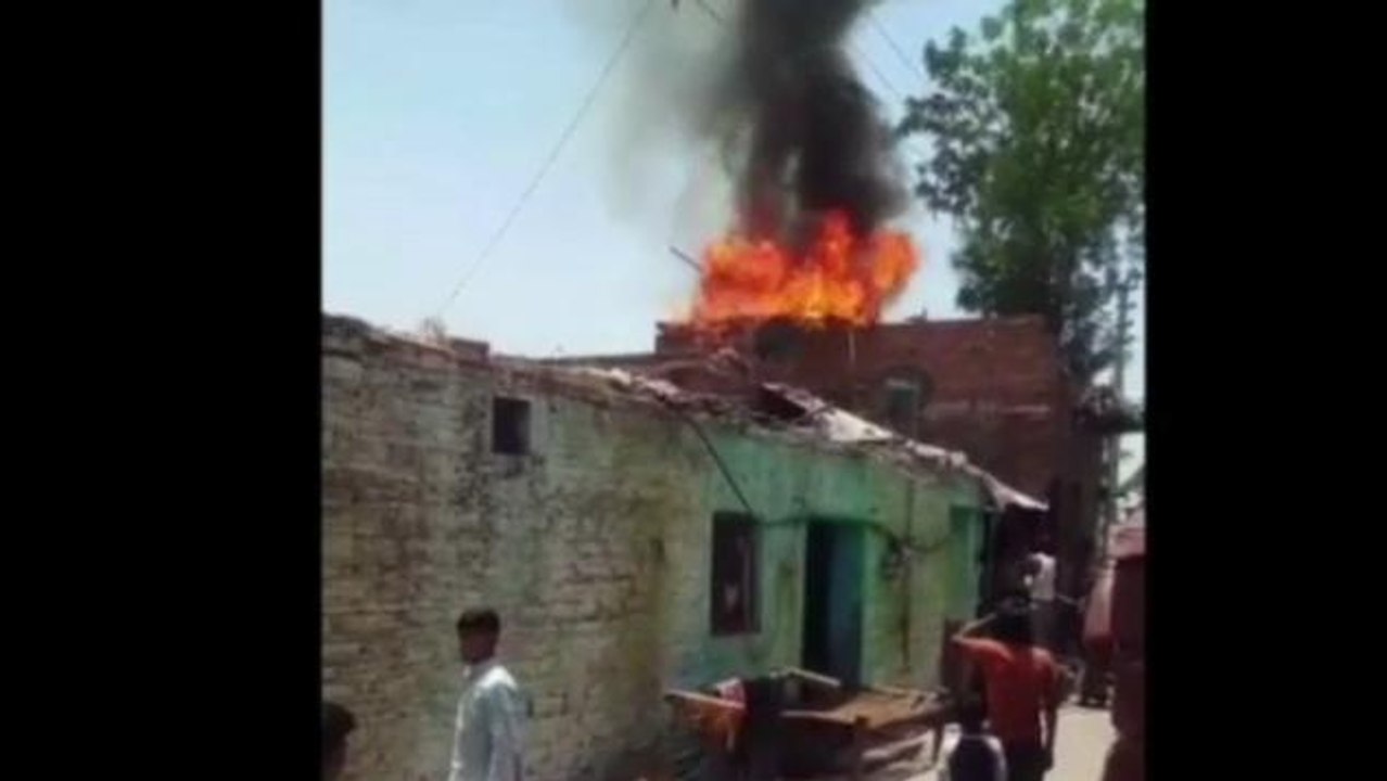 दो मासूमों को निगल गया भीषण अग्निकांड, चारों तर...