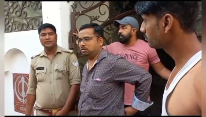 Video: महिला अधिवक्ता ने पूछा'किसके घर का पता चाहिए' और फिर धांय—धांय, देखें वीडियो