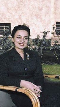 نساء حول الملك الحسين بن طلال