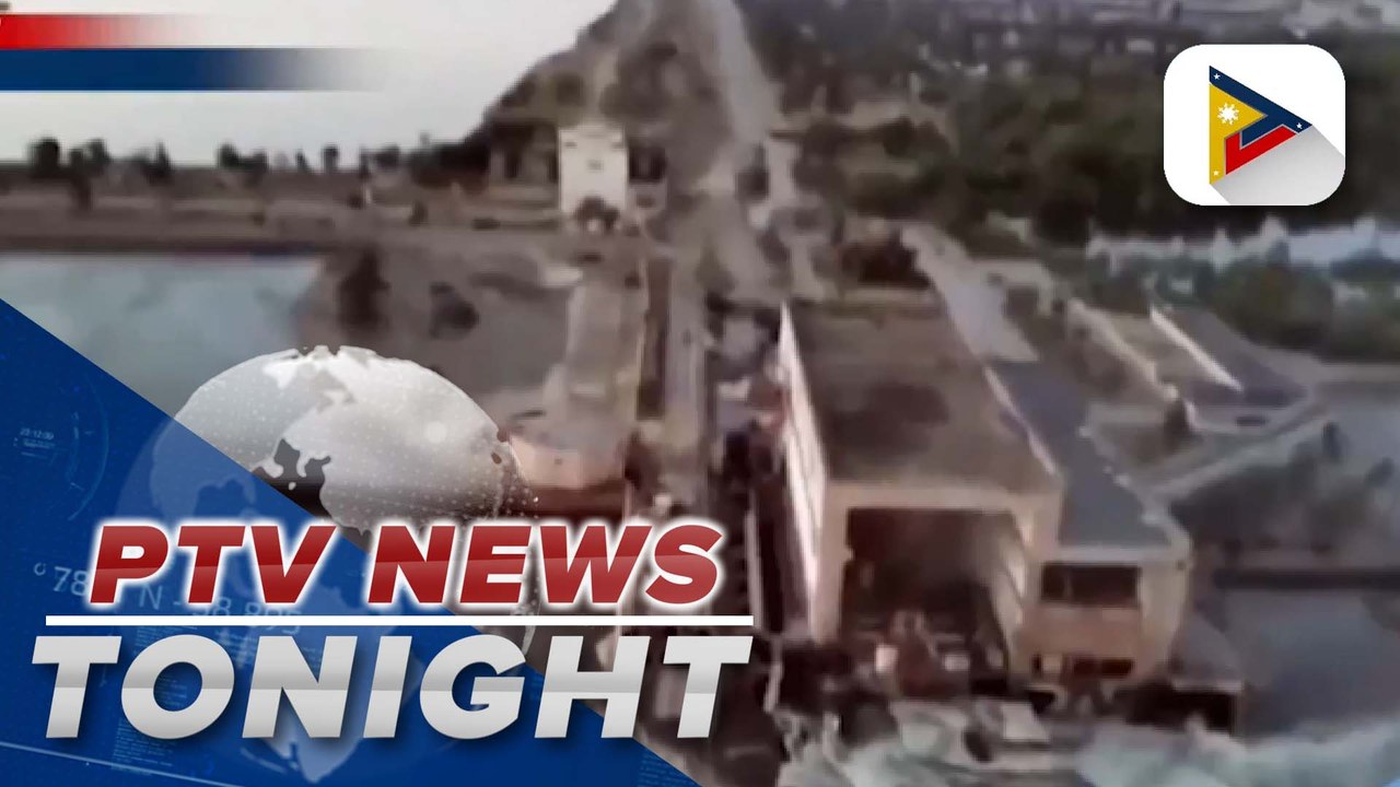 Ukraine dam blows up spilling huge amounts of water