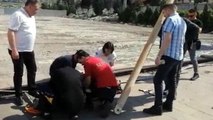 Millet Bahçesi inşaatında 2 metre yükseklikten düşen işçi yaralandı