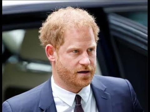 Harry affirme que les tabloïds veulent qu'il soit célibataire et ont tenté de rompre ses relations