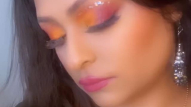Glam-lover's stunning sunset eye makeup will make you fall in love with the golden hour all over again
