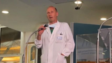 La battuta del Papa al chirurgo: Quando facciamo la terza operazione?