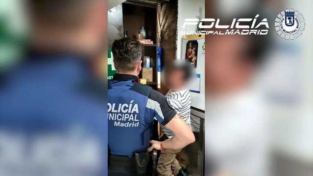 La habitación oculta en un bar de usera donde se practicaba la prostitución y se consumían drogas.