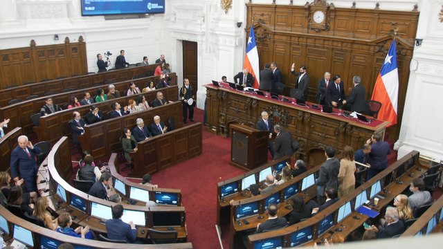 Constituyentes toman posesión para comenzar la redacción de una nueva carta magna en Chile