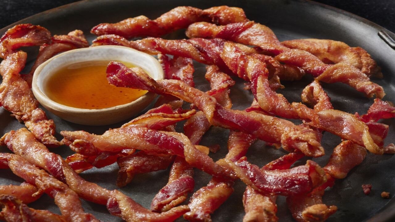 Is Twisting Bacon the Secret to Your Best Bacon Ever?