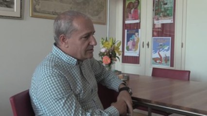 Alfonso Gómez, ecologista y gallego, toma posesión como nuevo alcalde de Ginebra