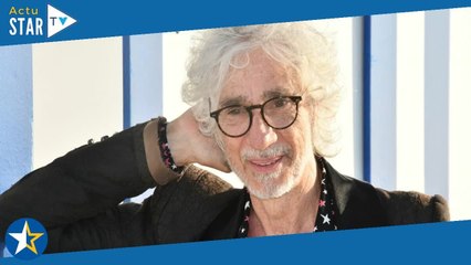 "C’est pour ça qu’ils m’ont viré" : Louis Bertignac s'amuse d'une question piège sur The Voice !