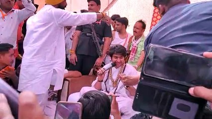 पाप से बचना है तो भगवान का जाप करें-धीरेंद्र शास्त्री