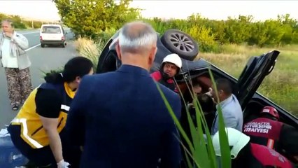 Şarampole devrilen otomobildeki anne öldü, kocası ve 3 çocuğu yaralandı