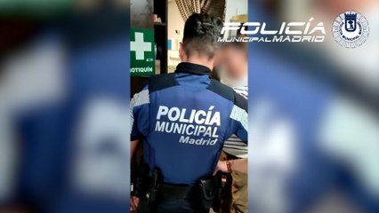 Descubren una cafetería en Usera con un cuarto oculto donde se practicaban orgías