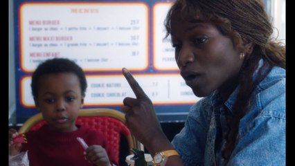 Mi hermano pequeño - Tráiler oficial español -