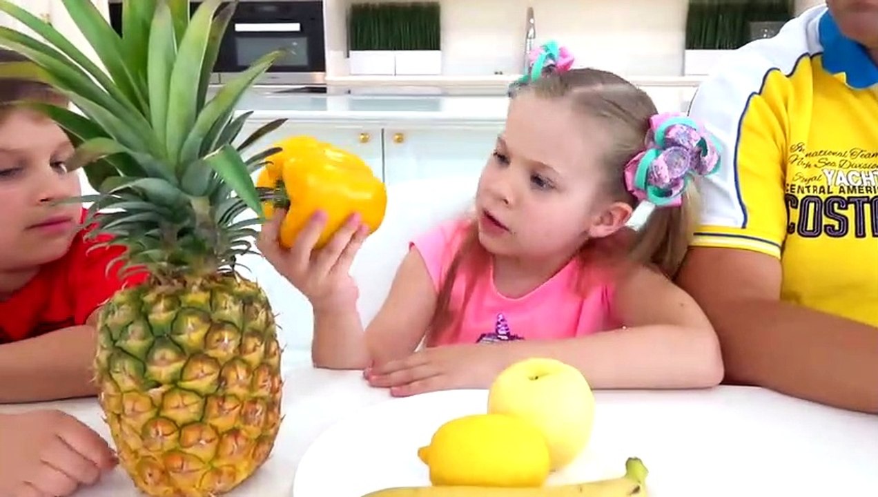 Diana and Roma Learn Colors with Yummy Fruits and Vegetables