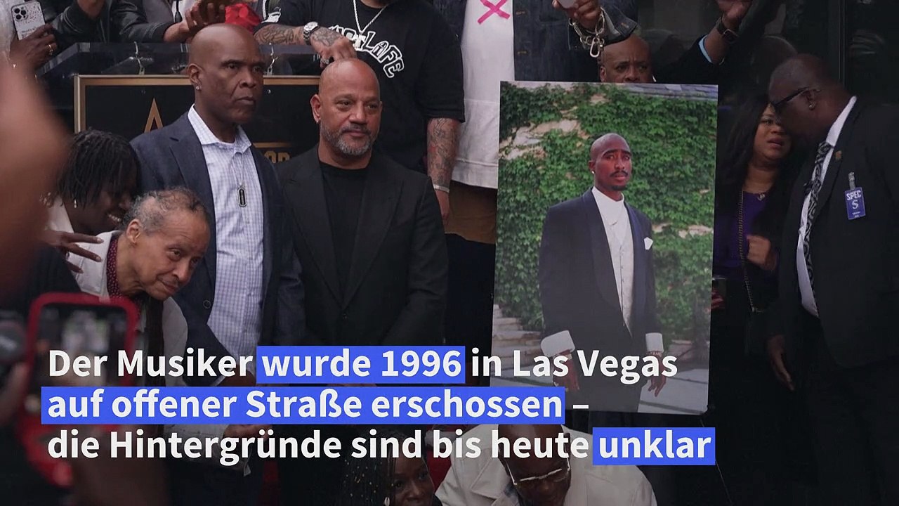 Tupac bekommt Stern auf dem Walk of Fame