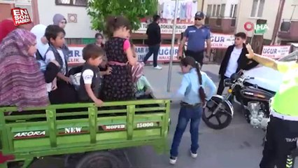 Aksaray'da motosiklete 16 kişiyi bindirdi