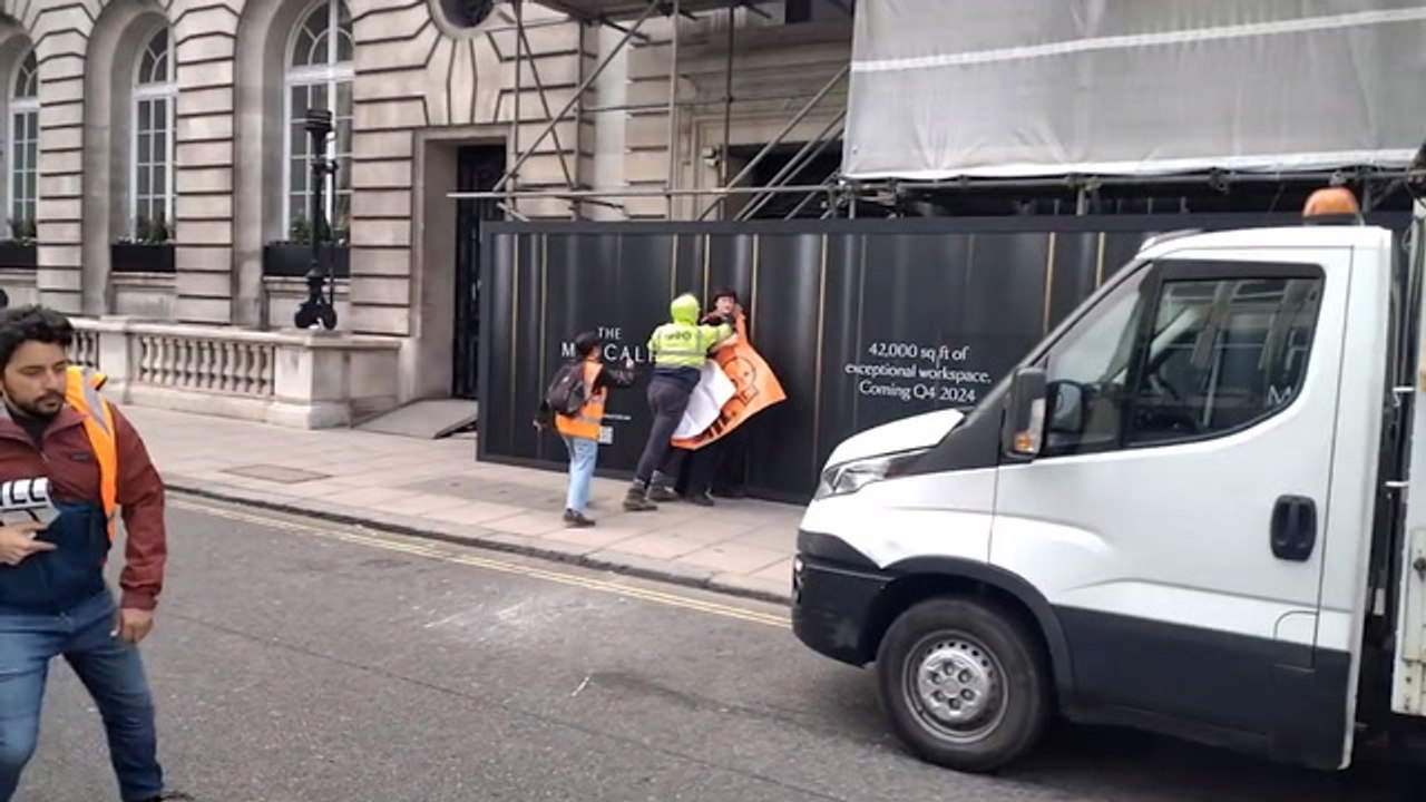 Just Stop Oil protestors assaulted by members of the public