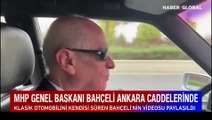 Fonda Ferdi Tayfur'un 'Bu Bana Yeter' şarkısı, direksiyonda MHP Genel Başkanı Devlet Bahçeli...