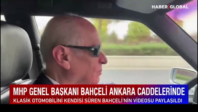 Fonda Ferdi Tayfur'un 'Bu Bana Yeter' şarkısı, direksiyonda MHP Genel Başkanı Devlet Bahçeli...
