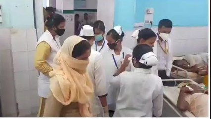 लखीसराय: ट्रेन से गिरकर युवक हुआ जख्मी, इमरजेंसी वार्ड में भर्ती